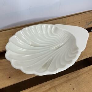 Lenox Scallop ivory sea shell jewelry soap holder Made in USA